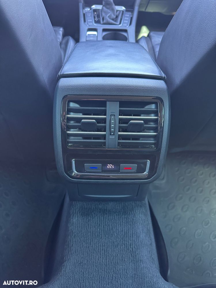 Volkswagen Passat 2.0 TDI DSG R Executive - 8