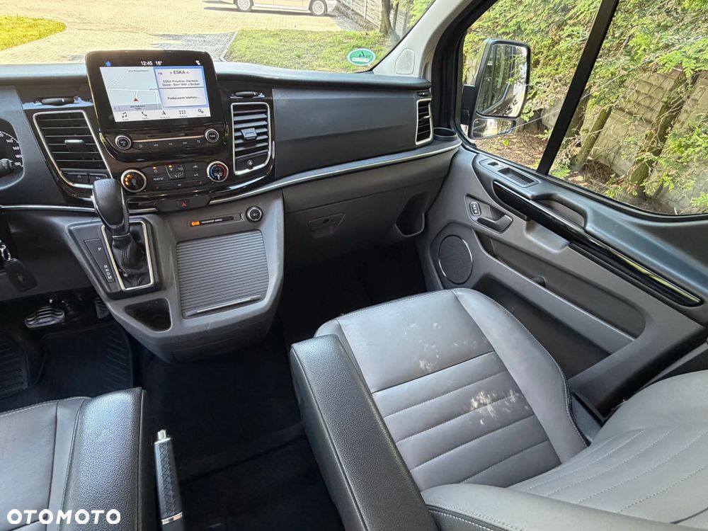 Ford Tourneo Custom 2.0 TDCi L1 Titanium SelectShift - 26
