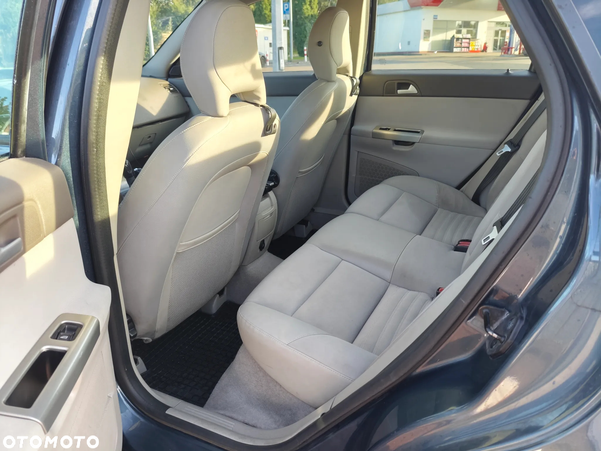 Volvo S40 2.0D Momentum - 13