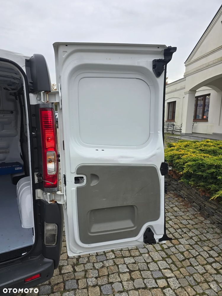 Opel Vivaro - 22