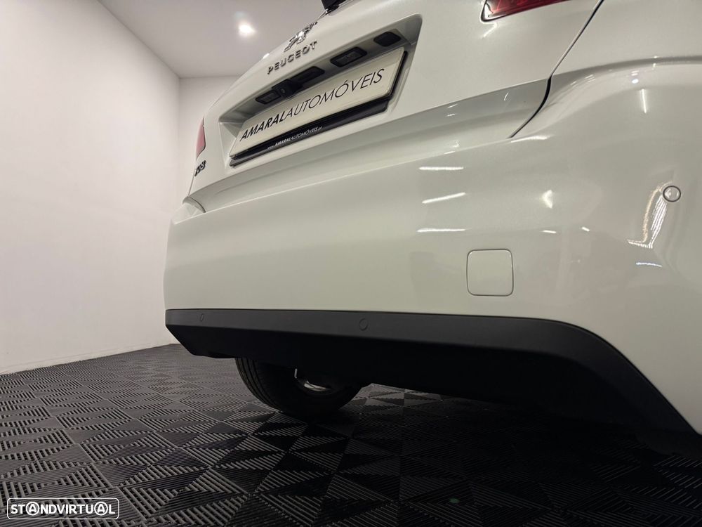 Peugeot 308 1.6 BlueHDi Allure J17 EAT6 - 24