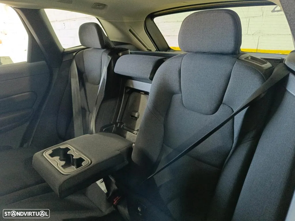 Volvo XC 60 2.0 T6 PHEV Inscription Expression AWD - 8
