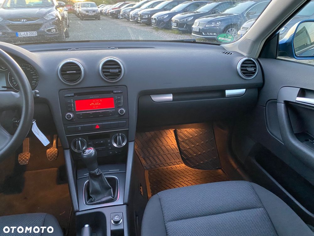 Audi A3 Sportback 1.6 Attraction - 32