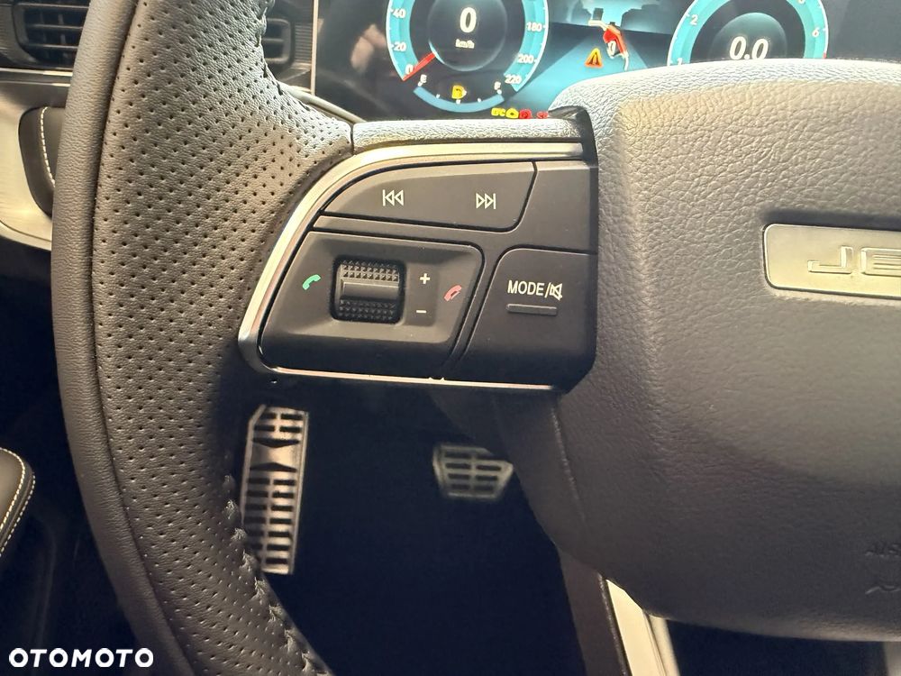 Jetour X70 Plus 1.5T DCT - 24