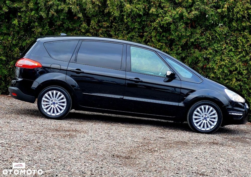 Ford S-Max - 11