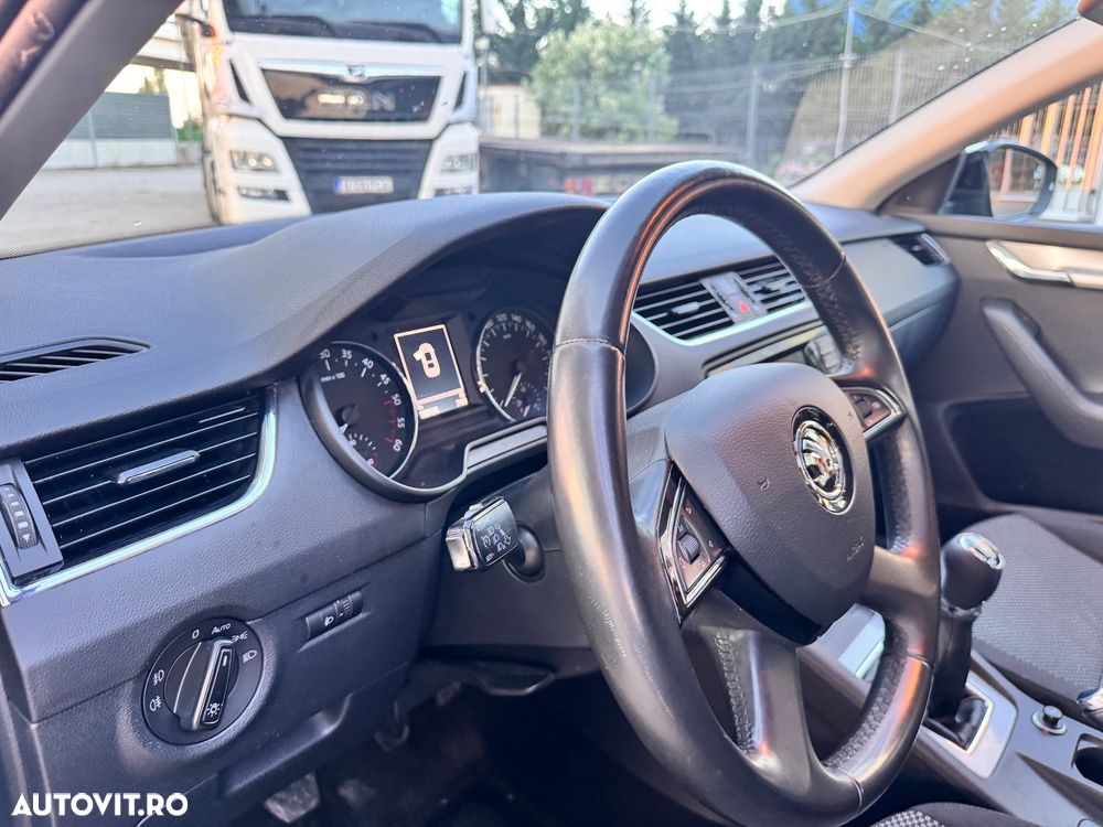 SKODA Octavia 2013 — imagine 12