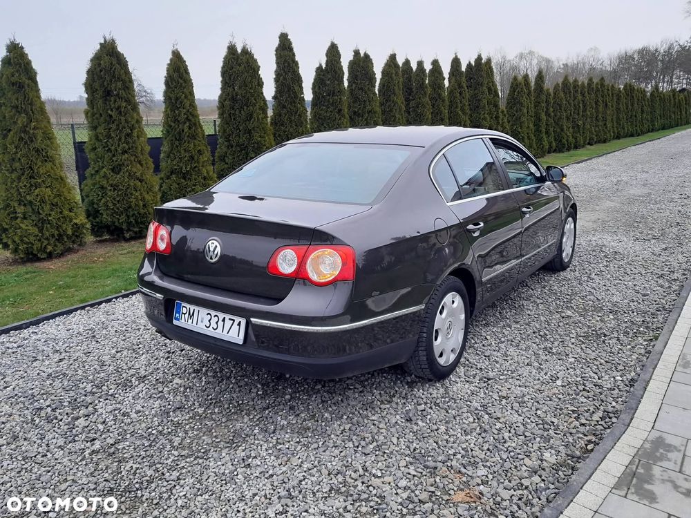 Volkswagen Passat - 5