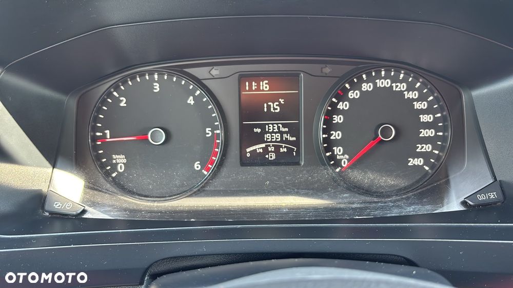 Volkswagen Transporter - 12