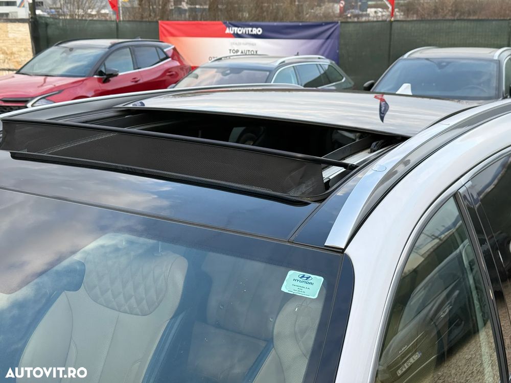 Hyundai Santa Fe 1.6 Plugin-Hybrid 4WD SEVEN Signature - 11