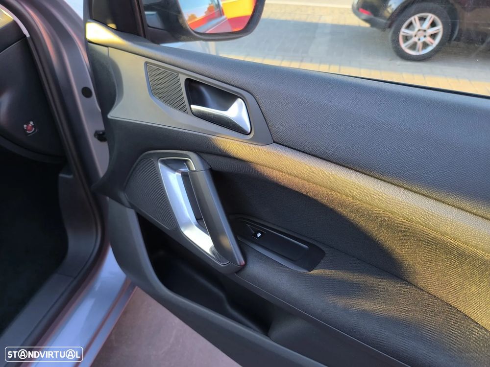 Peugeot 308 1.6 e-HDi Active - 25