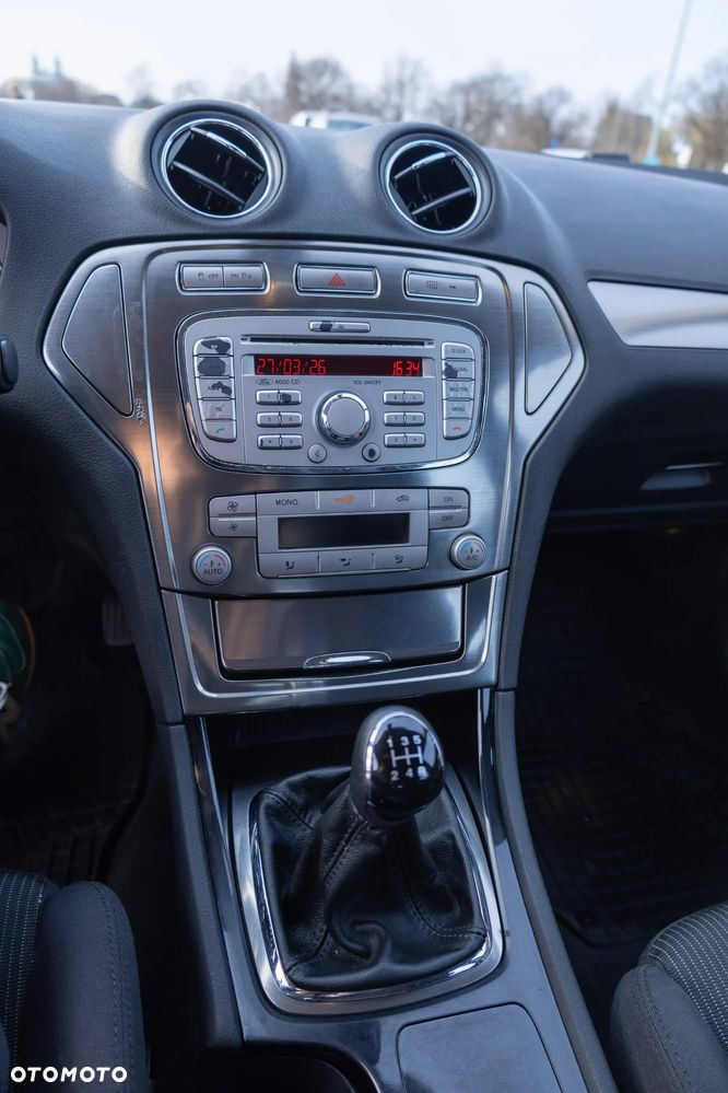 Ford Mondeo 2.0 Titanium - 29