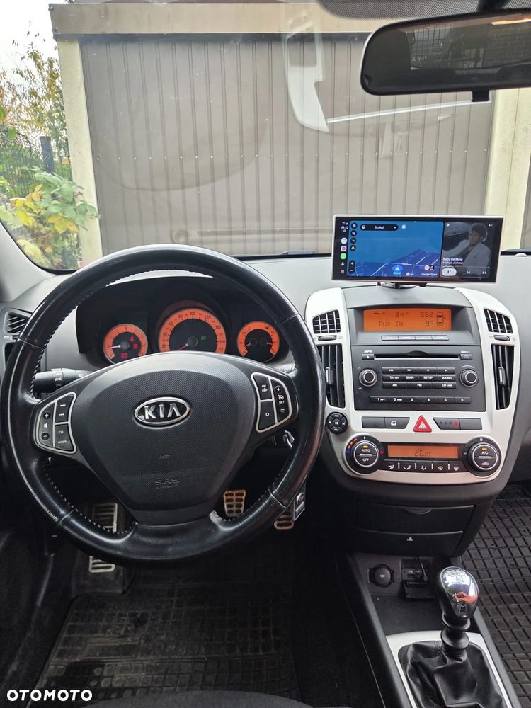 Kia ProCeed - 12