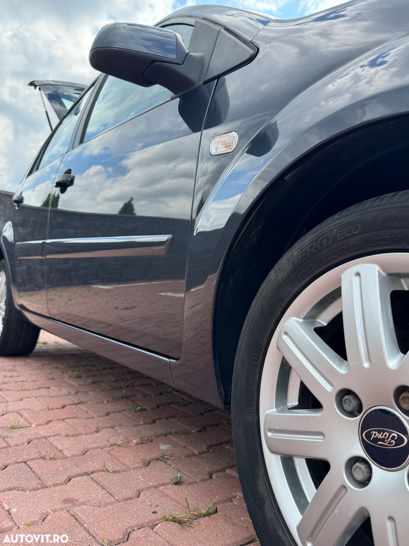Ford Fiesta 1.3 Trend - 34