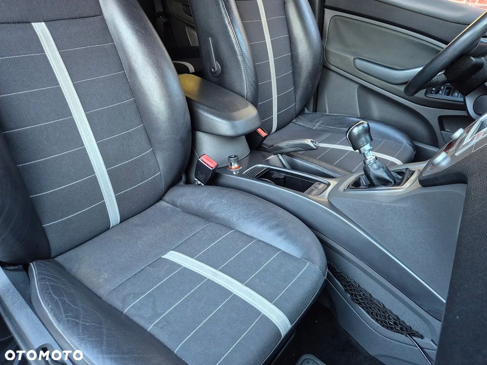 Ford Kuga 2.0 TDCi Trend FWD - 24