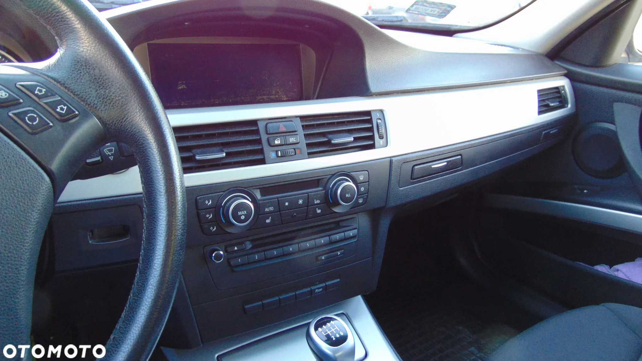 BMW Seria 3 318i - 7