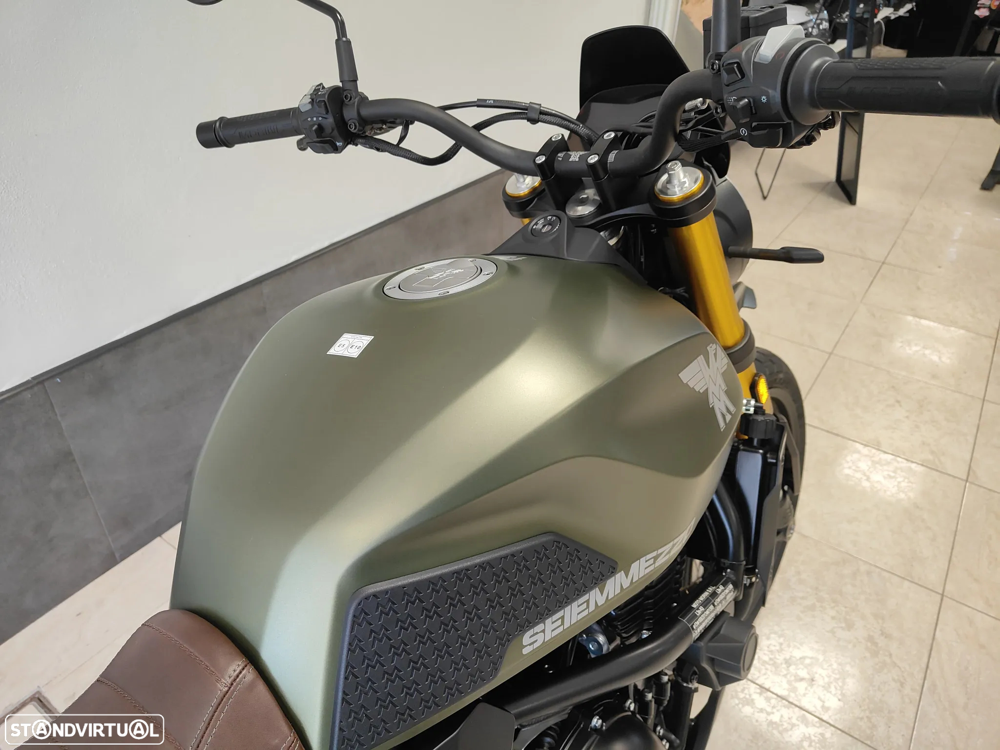 Moto Morini Seiemmezzo SCR 650 - 11