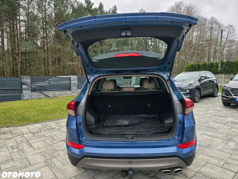 Hyundai Tucson 2.0 CRDI 2WD Style - 29