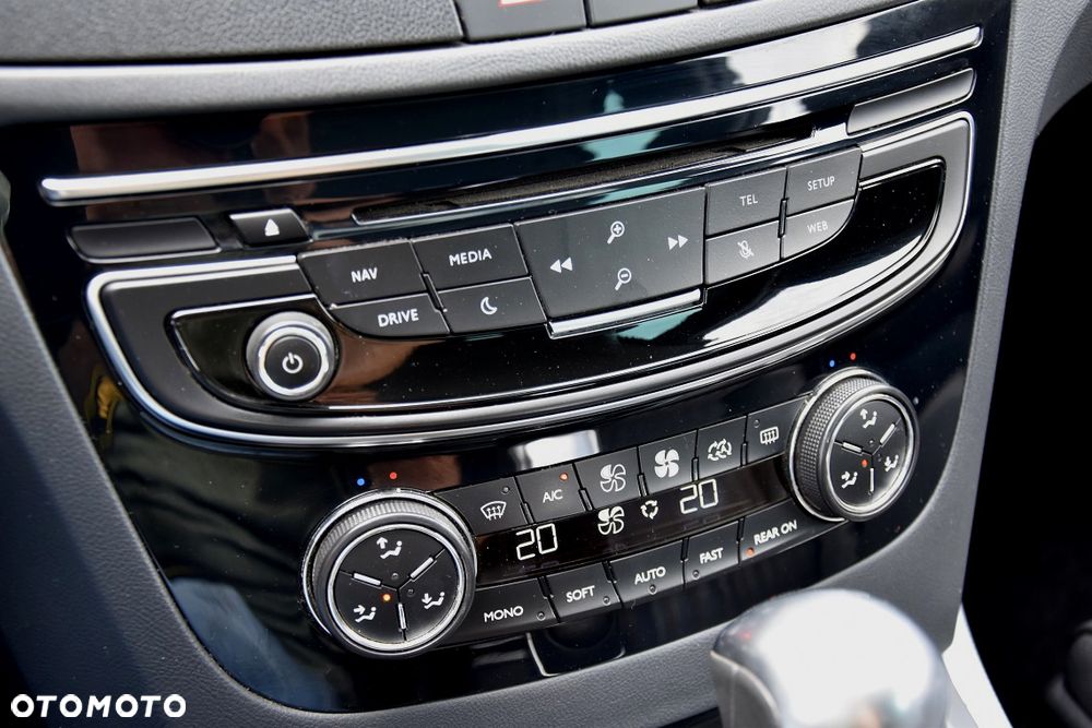 Peugeot 508 RXH BlueHDi 180 EAT6 Stop&Start - 30