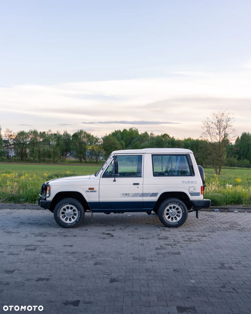 Mitsubishi Pajero - 2