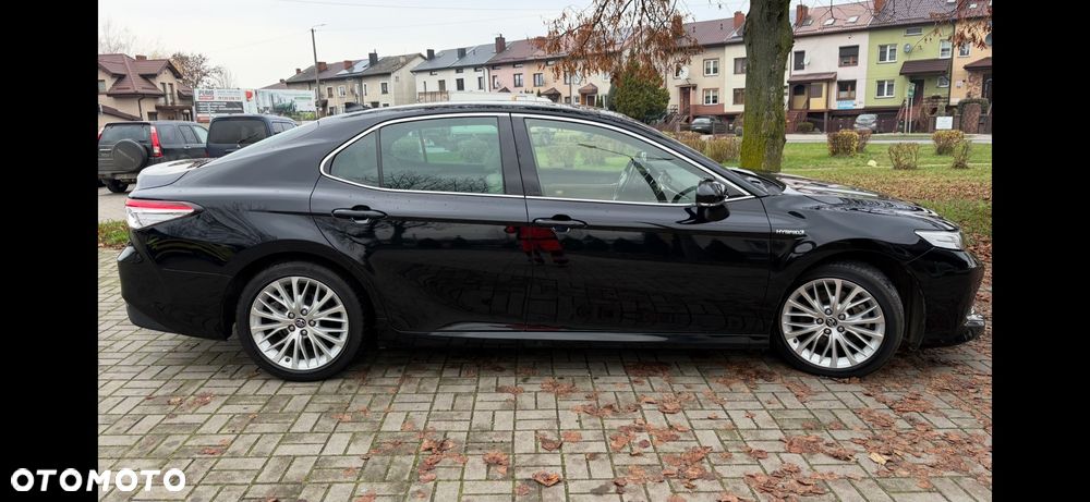 Toyota Camry 2.5 Hybrid Executive CVT - 9