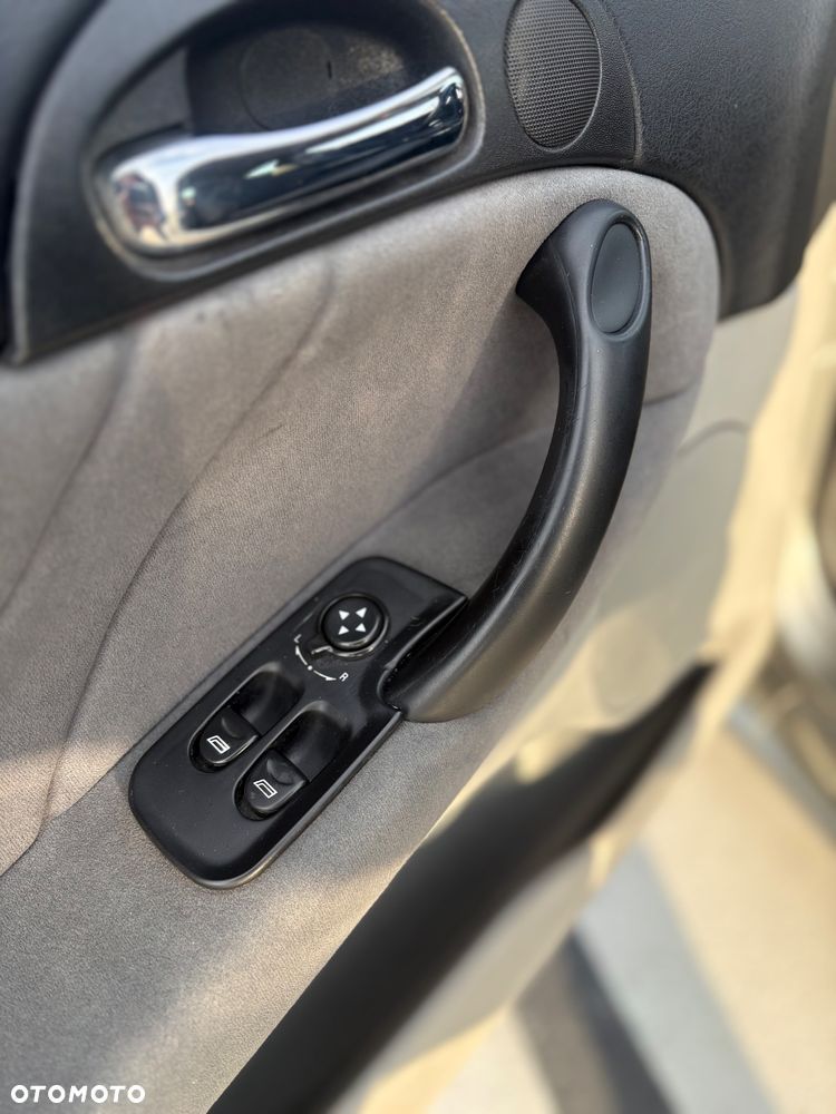 Alfa Romeo GT 1.8TS Impression - 13