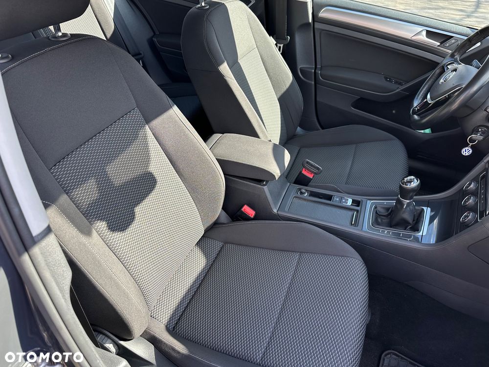 Volkswagen Golf 1.0 TSI BMT Trendline - 10