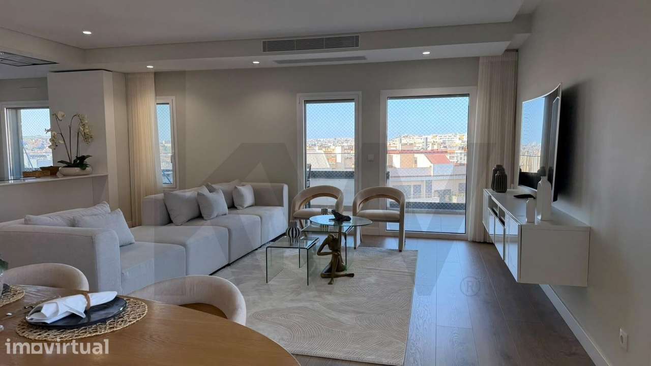 Apartamento T4 com 286 m2 - Varanda 53 m2 - Box para 4 viaturas 50 m2 - Grande imagem: 5/53