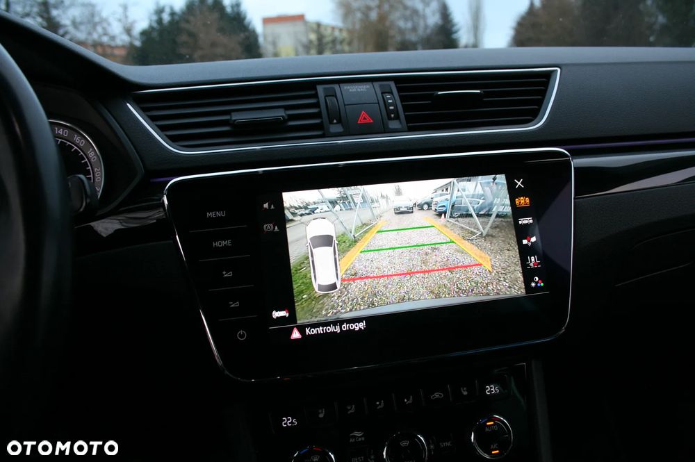 Skoda Superb 2.0 TDI 4x4 L&K DSG - 24