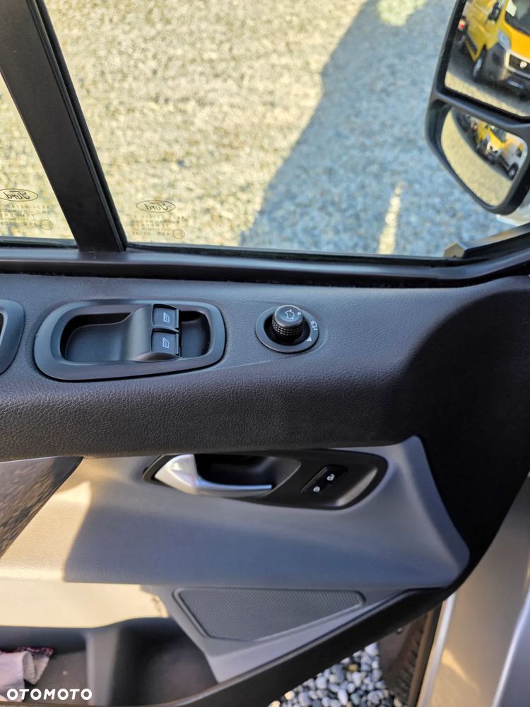 Ford TRANSIT CUSTOM 2,0 TDCI 170 KONNY 290 L2 DŁUGI LONG BOGATA WERSJA KLIMA WEBASTO 2 X BOCZNE DRZWI GWARANCJA KAMERA PARKTRONIK - 17