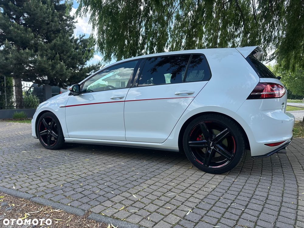 Volkswagen Golf GTI BlueMotion Technology - 4