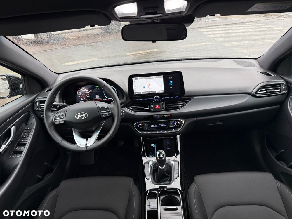 Hyundai i30 1.5 T-GDI 48V-Hybrid Advantage - 11