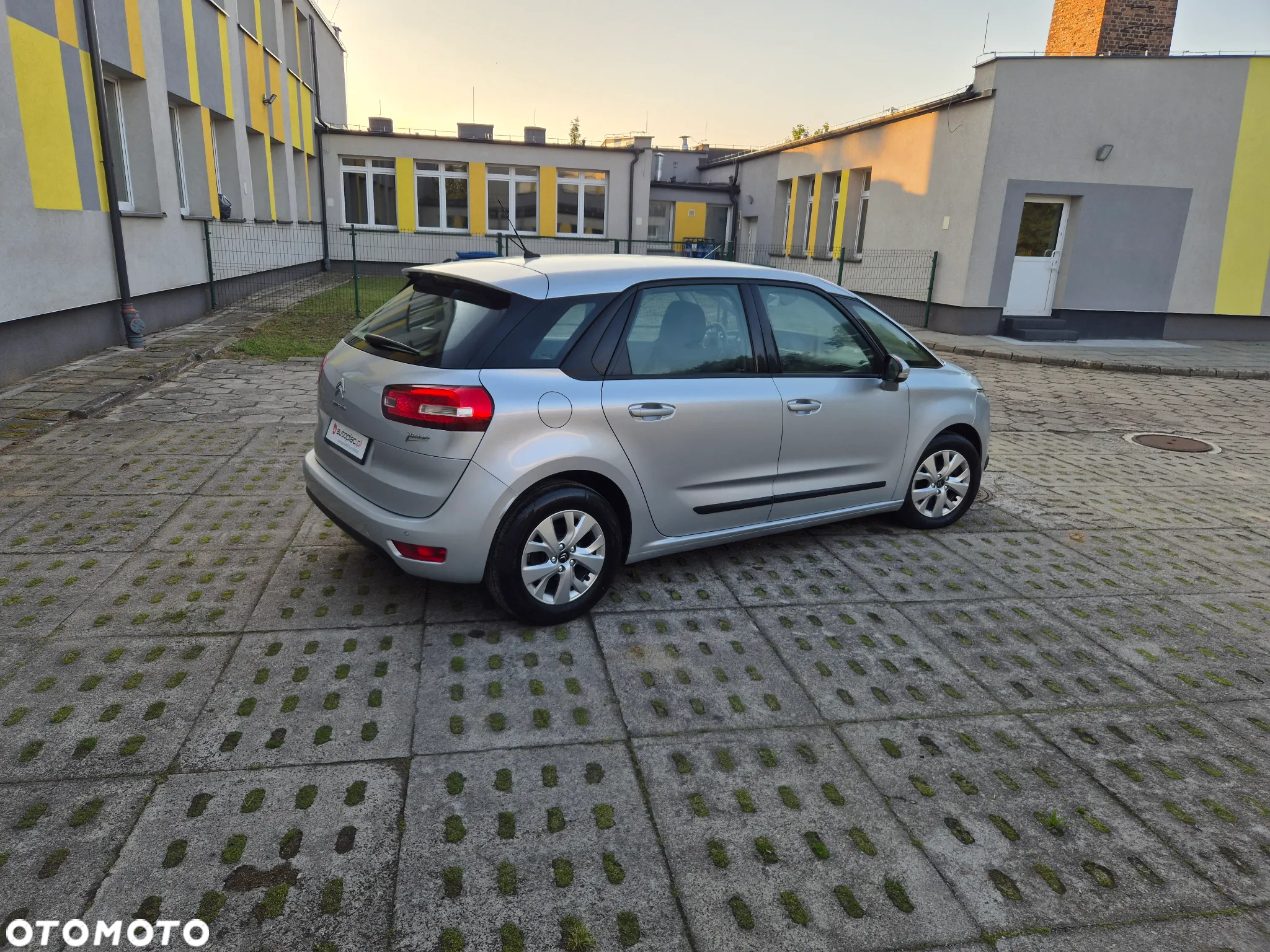 Citroën C4 Picasso 1.6 e-HDi Intensive ETG6 - 14