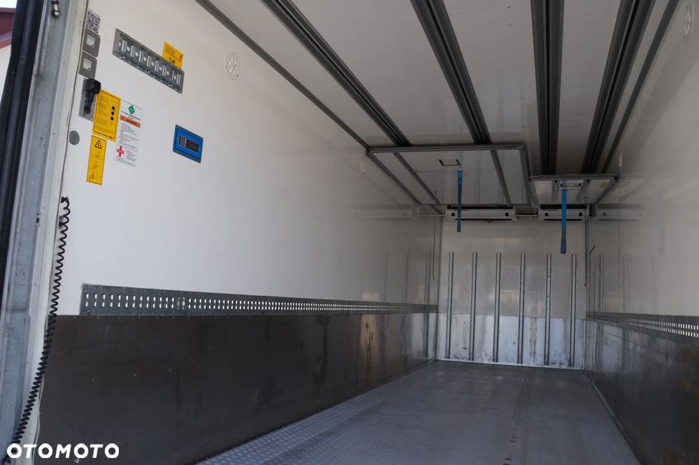 Scania G 450 6x2 CHŁODNIA KONTENER 8.45 m 21 PALET OŚ SKRĘTNA WINDA - 7