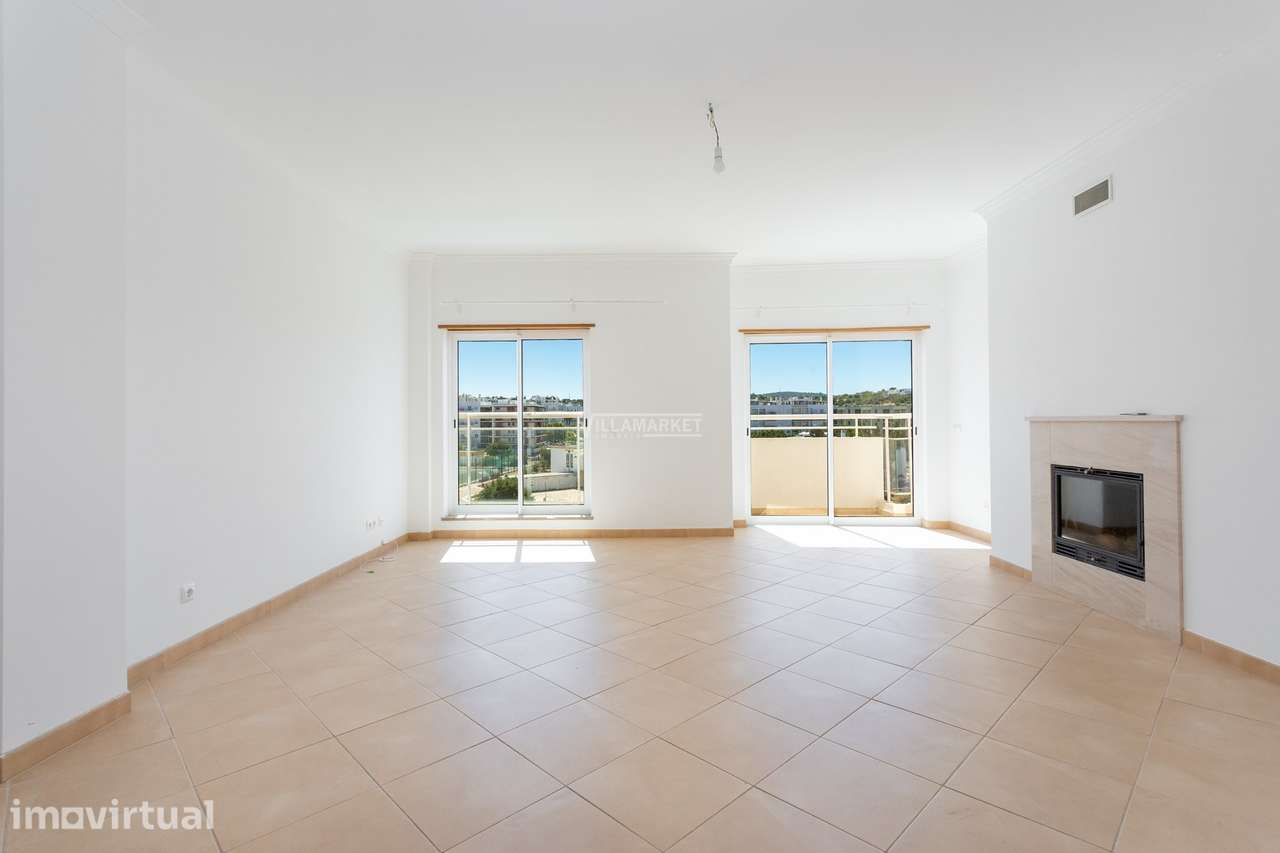 Apartamento T3 da banca com vista mar e 1 parquemaneto na cave situado - Grande imagem: 3/41