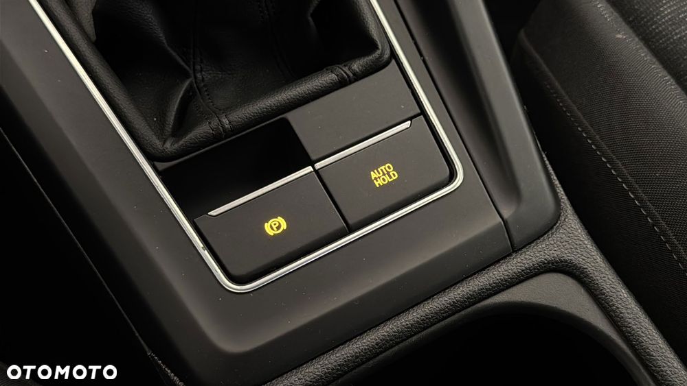 Volkswagen Golf 2.0 TDI Life - 27