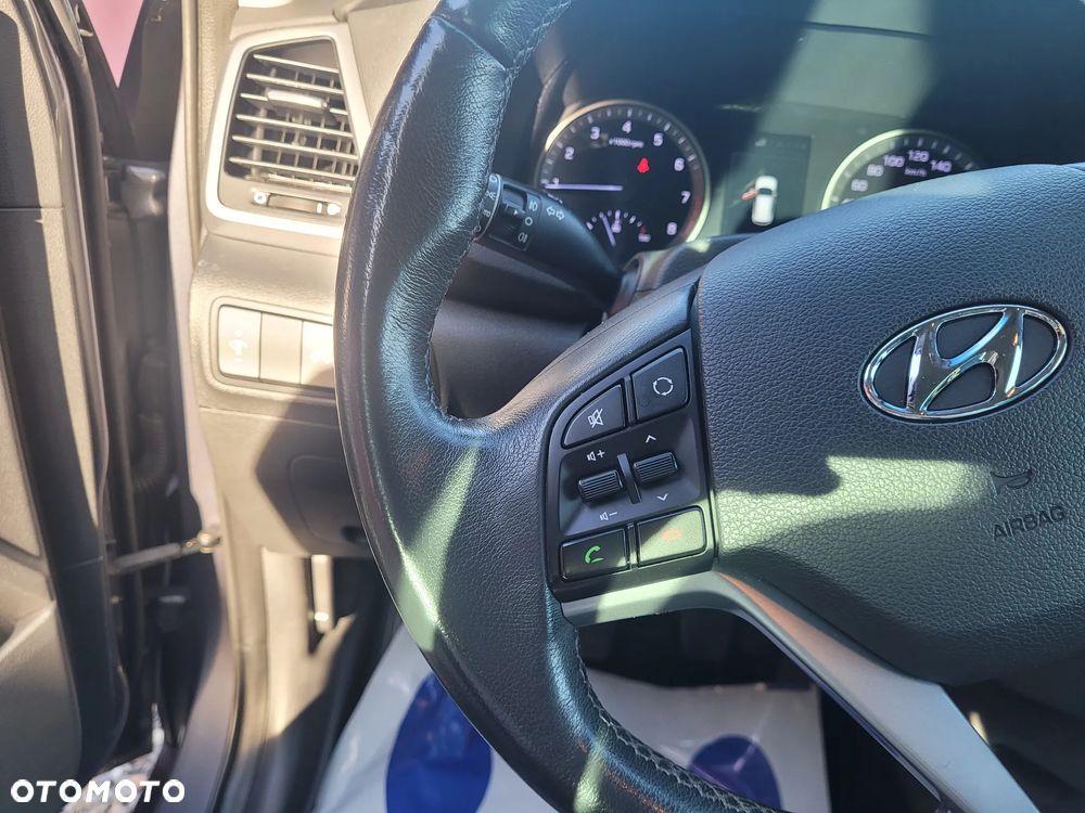 Hyundai Tucson 1.6 GDI BlueDrive Style 2WD - 20