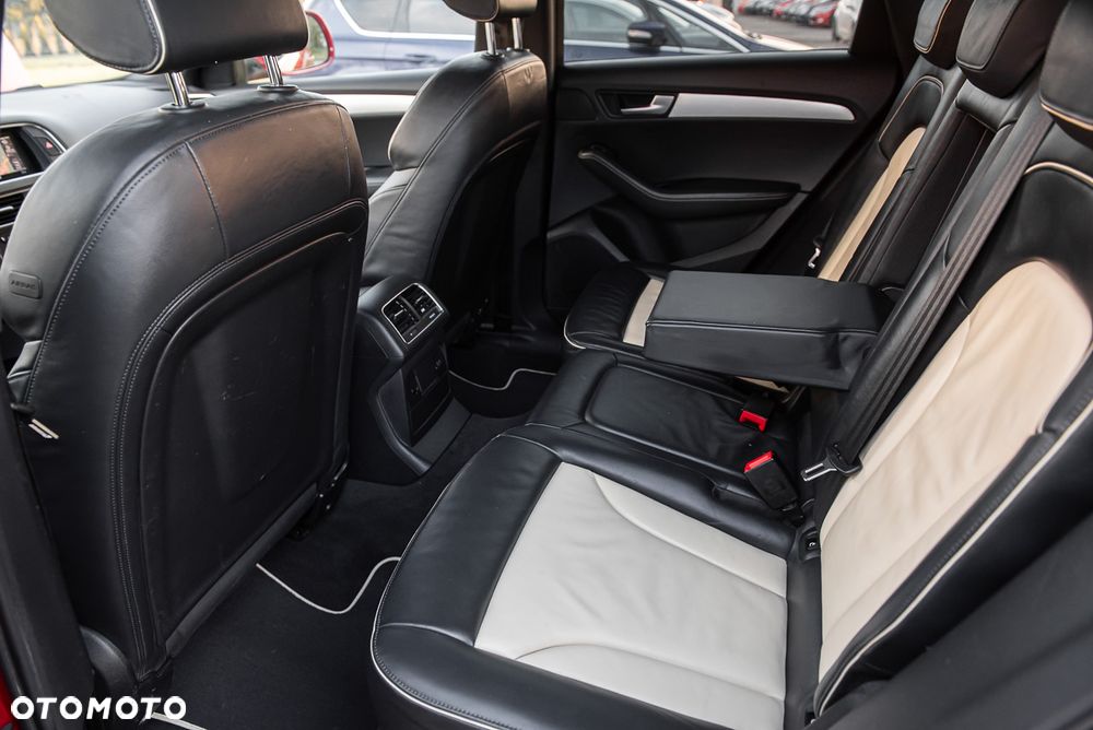 Audi Q5 3.2 FSI Quattro S tronic - 19