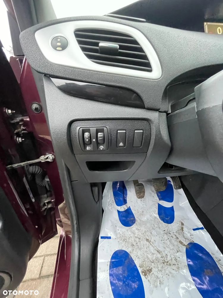 Renault Scenic Energy dCi 110 S&S Paris - 16