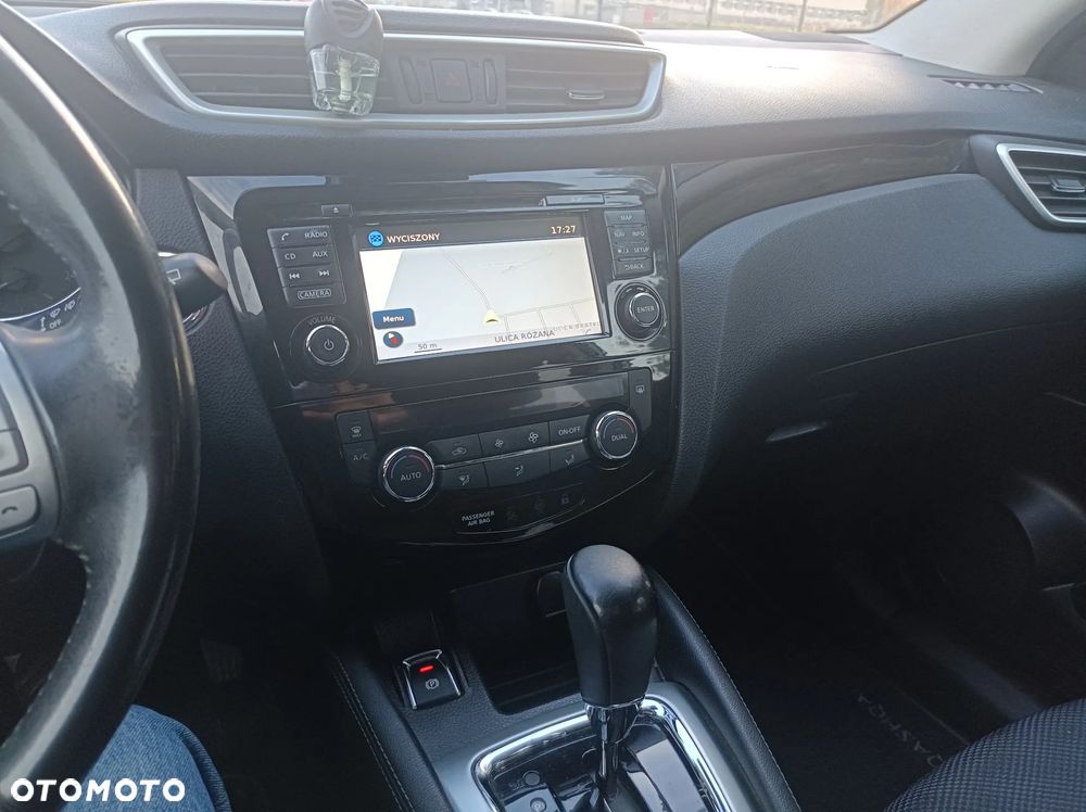 Nissan Qashqai - 2