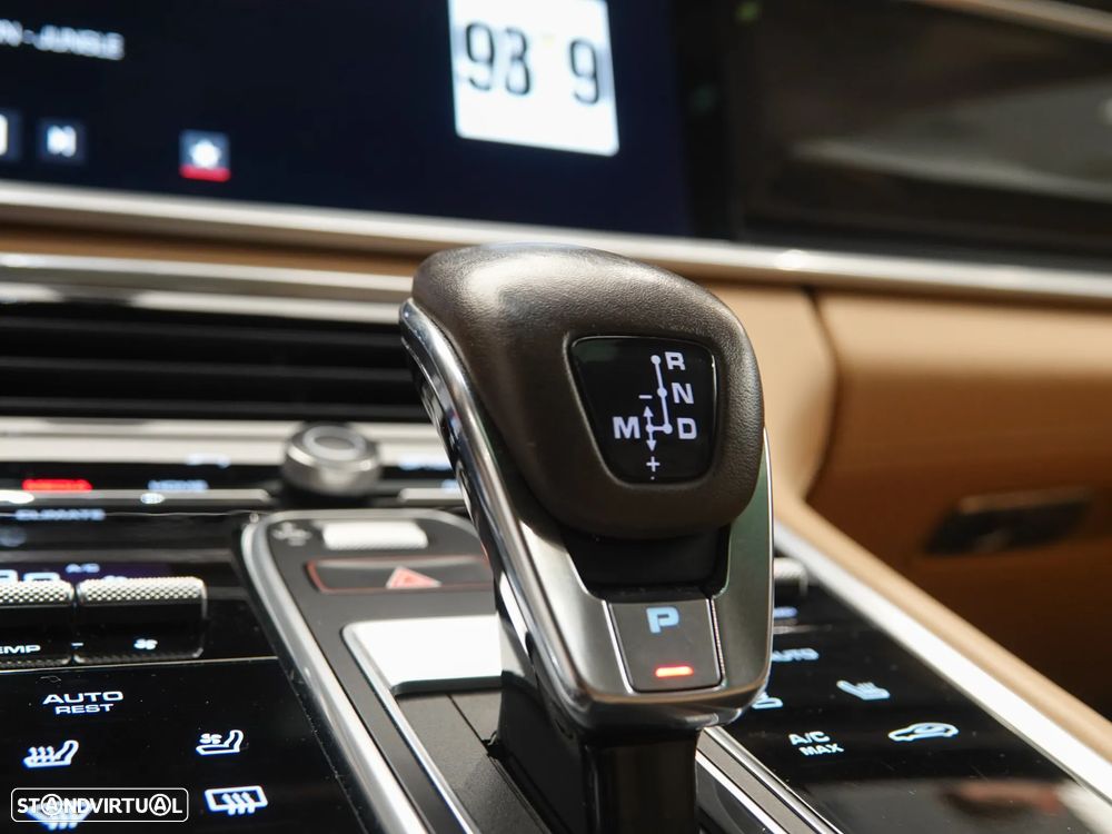 Porsche Panamera Sport Turismo Turbo - 24
