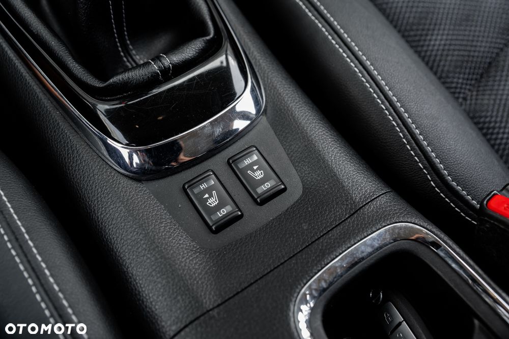 Nissan Pulsar 1.6 DIG-T Tekna - 33