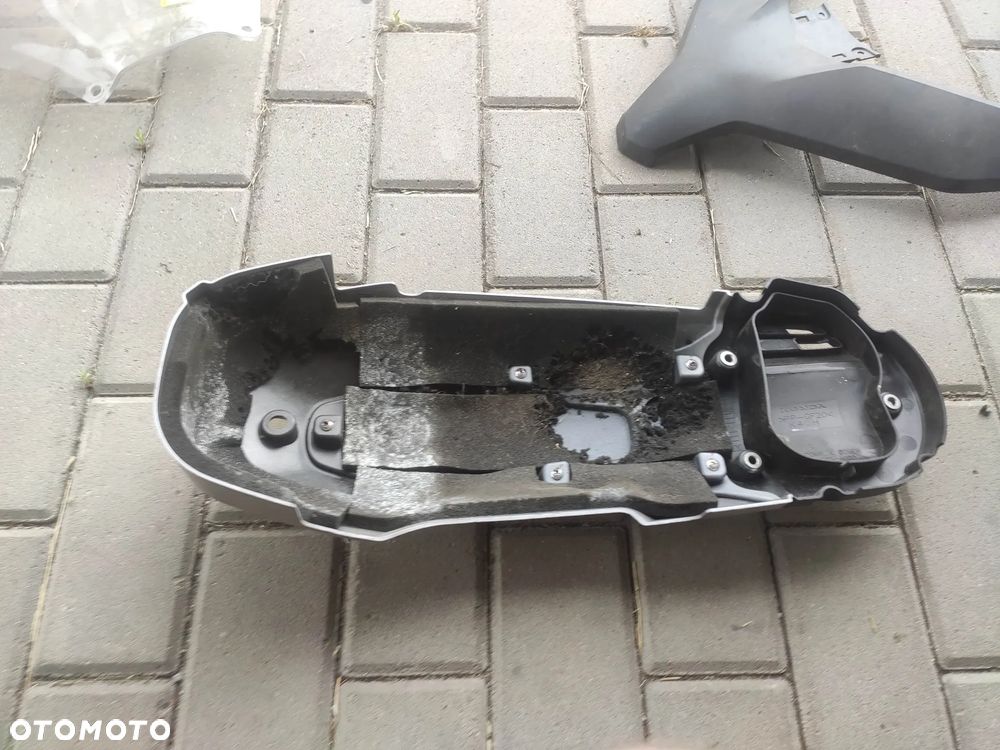 EU Osłona Owiewka Lewa Prawa Lampa Bok Honda Forza NSS 125 250 350 21- - 11