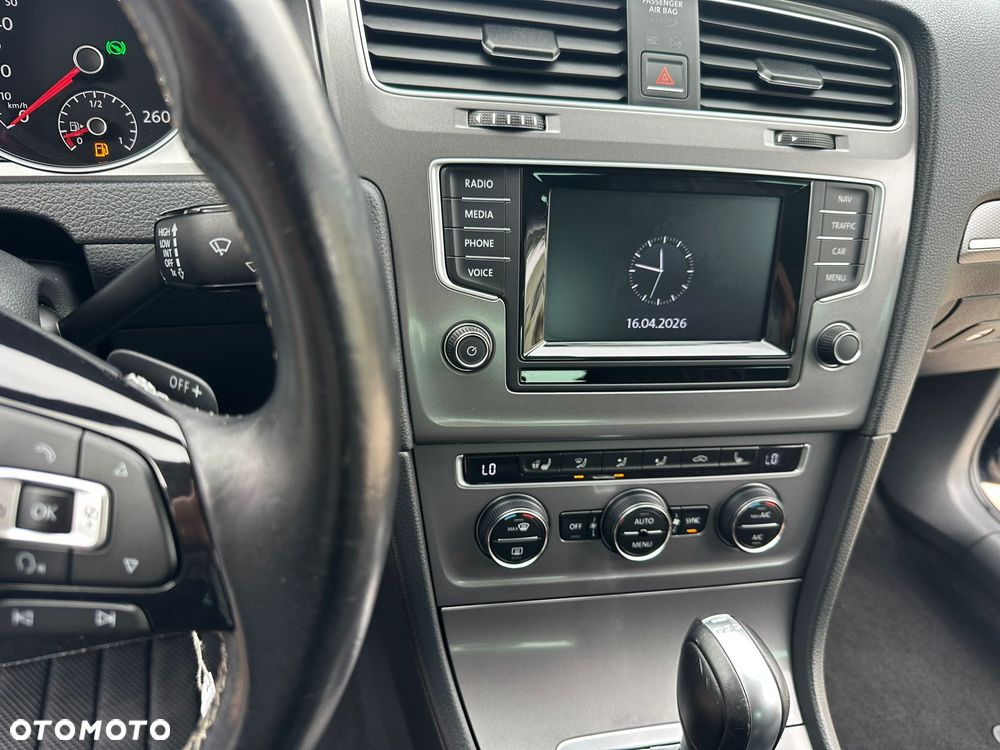 Volkswagen Golf 1.4 TSI BlueMotion Technology DSG Lounge - 16