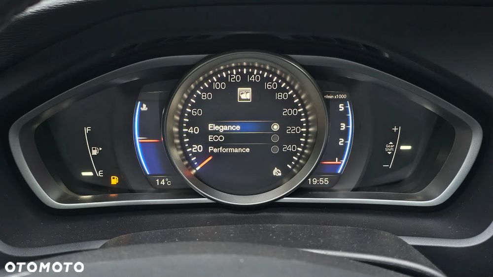 Volvo V40 D2 RDesign - 29