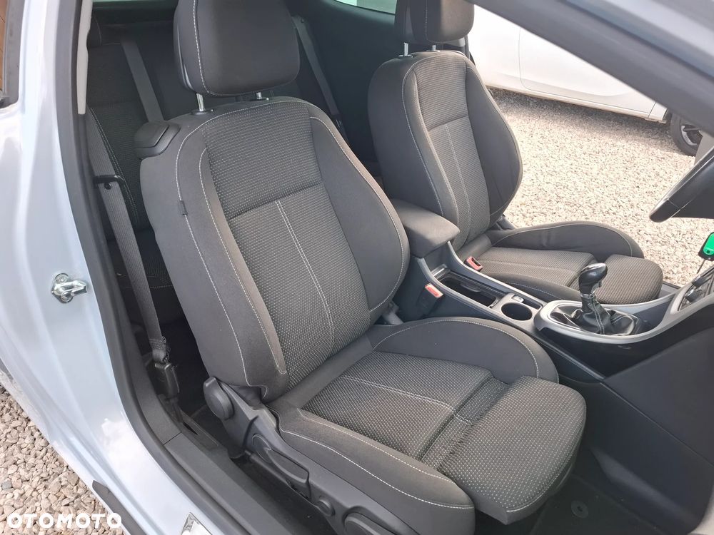 Opel Astra 1.4 Turbo - 28