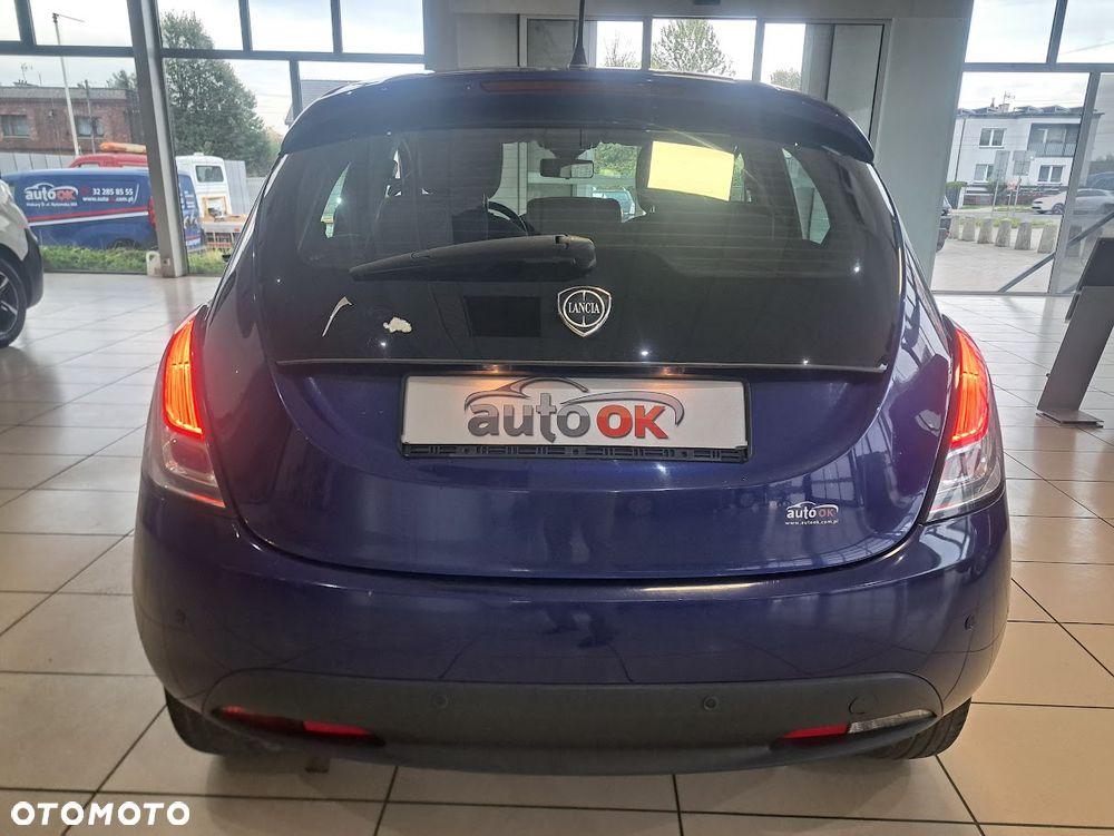 Lancia Ypsilon 1.2 8V Elefantino S&S - 5