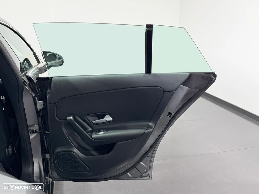 Mercedes-Benz CLA 200 d Shooting Brake Progressive Aut. - 45
