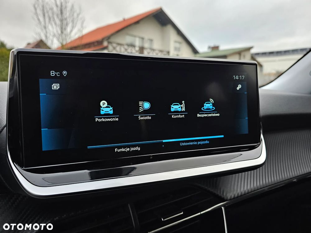 Peugeot 2008 1.5 BlueHDi Allure S&S - 23