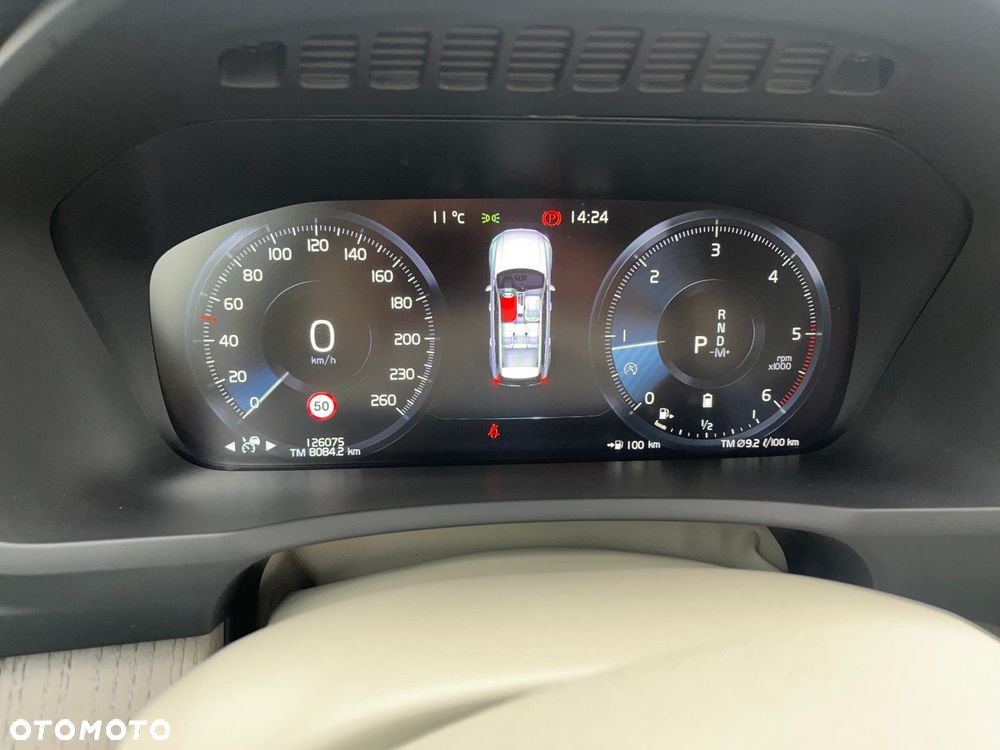 Volvo XC 90 - 25