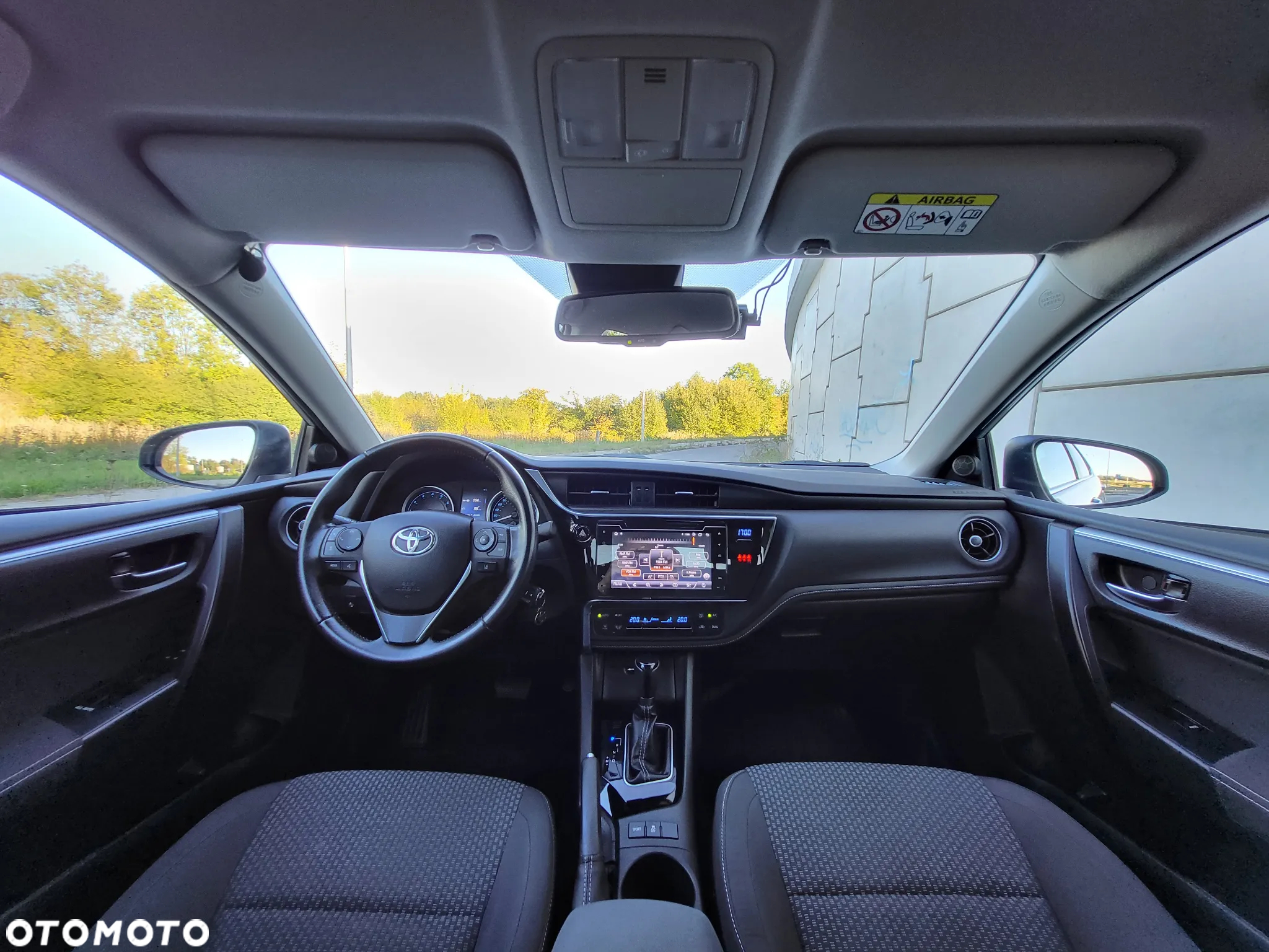 Toyota Corolla - 16